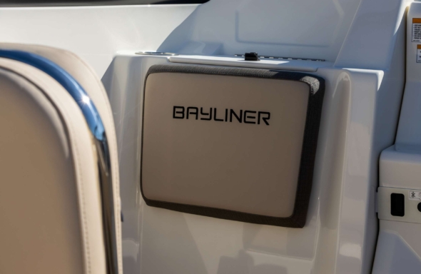 Bayliner-VR5-Cuddy-Mercruiser-250-PK-MY-2022 (12)