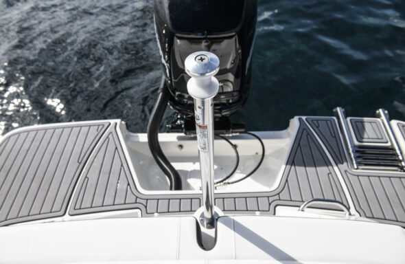 Sea-Ray-SPX-210-Outboard-MY-2022-14