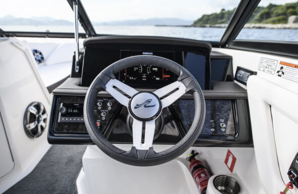 Sea-Ray-SPX-210-Outboard-MY-2022-24