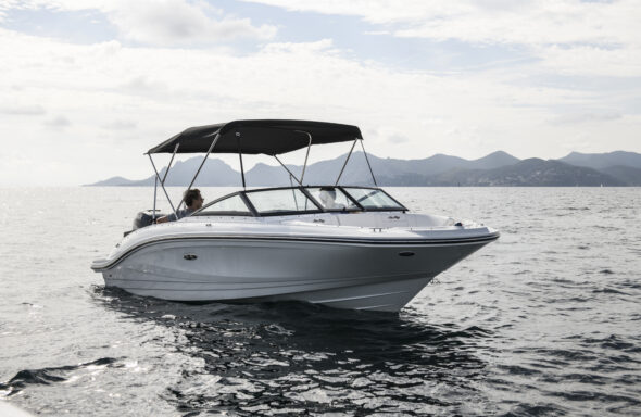 Sea-Ray-SPX-210-Outboard-MY-2022-4