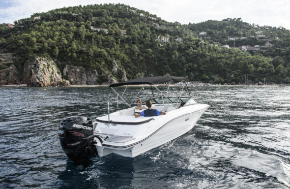 Sea-Ray-SPX-210-Outboard-MY-2022-58