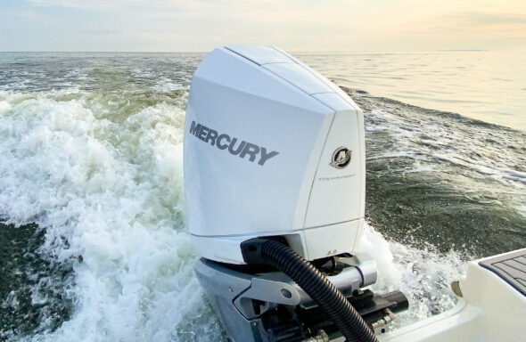 Sea-Ray-Sun-Sport-230-Outboard-MY-2022-62
