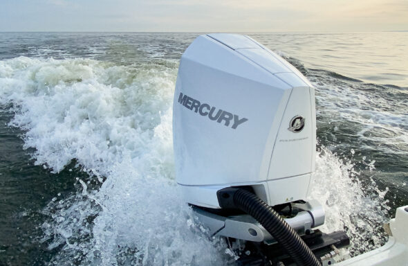 Sea-Ray-Sun-Sport-230-Outboard-MY-2022-63